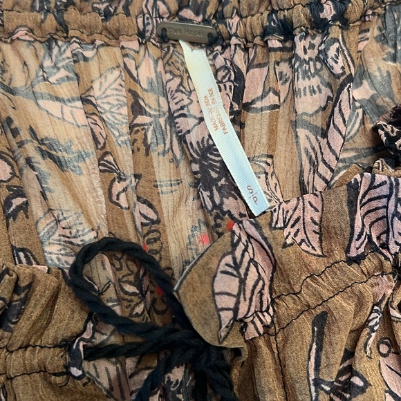 Free People Boho flows Floral Print Top, fall colors, sz. Small - Picture 4 of 11